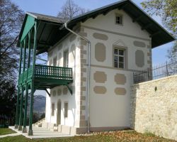 Prenova oskrbnikove hiše v grajskem parku Sevniškega gradu